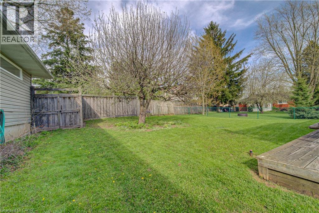 16 CENTENNIAL Crescent thumbnail 38