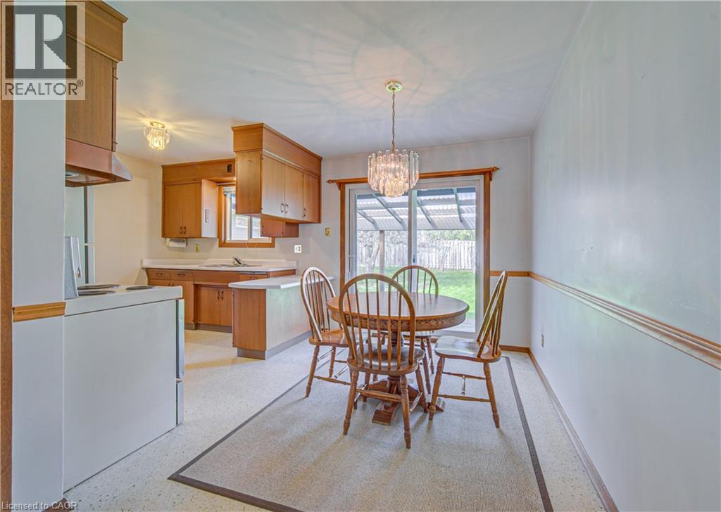 16 CENTENNIAL Crescent thumbnail 7