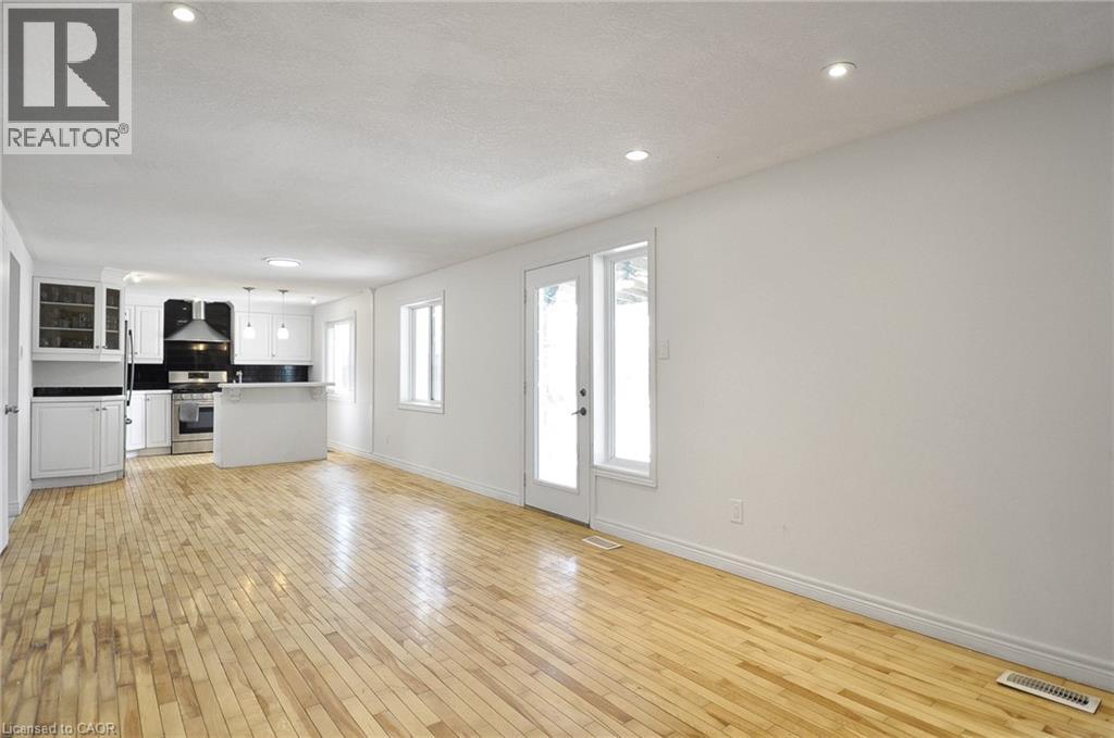 264 COOPER Street thumbnail 15