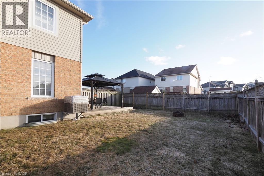 75 DONNENWERTH Drive thumbnail 16