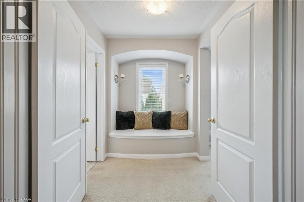 79 ZIEMAN Crescent thumbnail 17