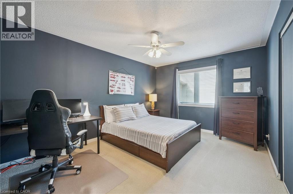 79 ZIEMAN Crescent thumbnail 25
