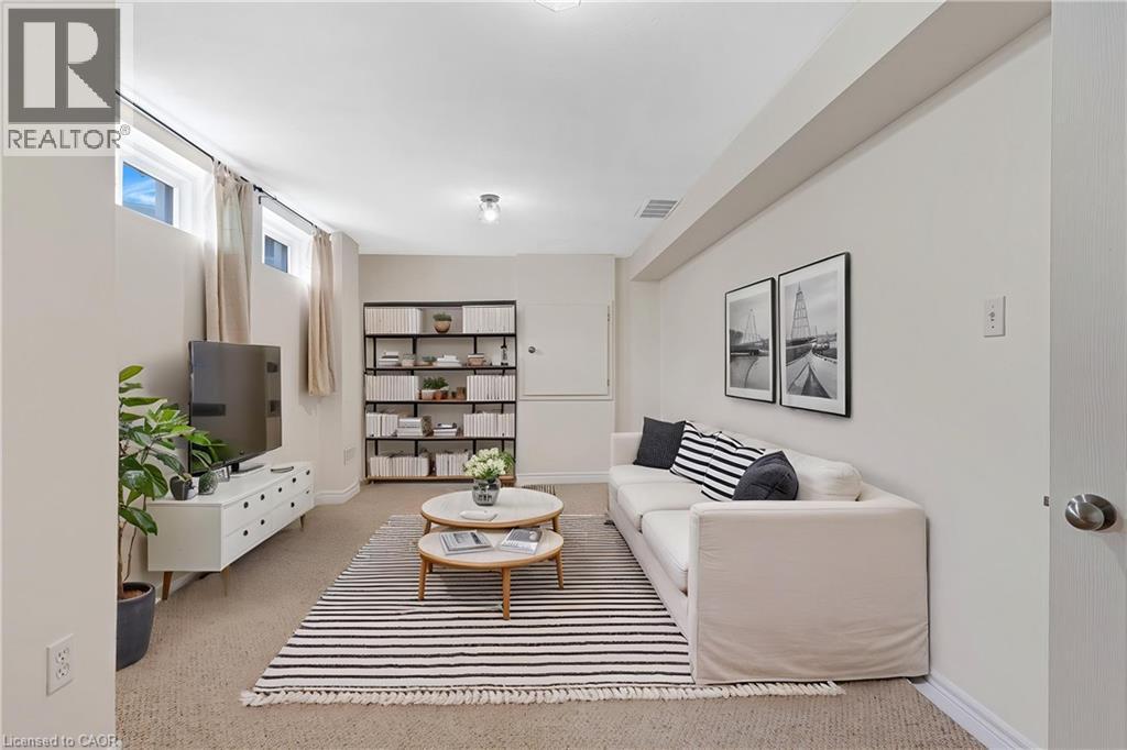 250 AINSLIE Street S Unit# 14 thumbnail 17