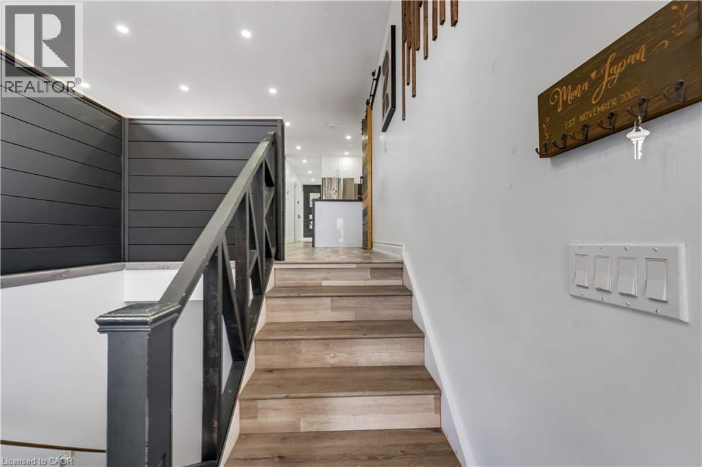 193 WESTHEIGHTS Drive thumbnail 16