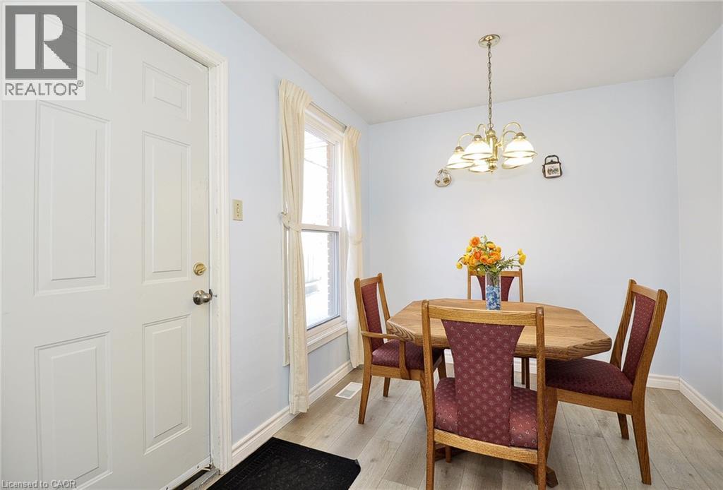 104 MILFORD Avenue thumbnail 15