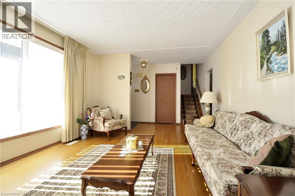 104 MILFORD Avenue thumbnail 8