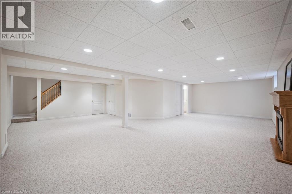 100 IDLE CREEK Drive Unit# 9 thumbnail 15