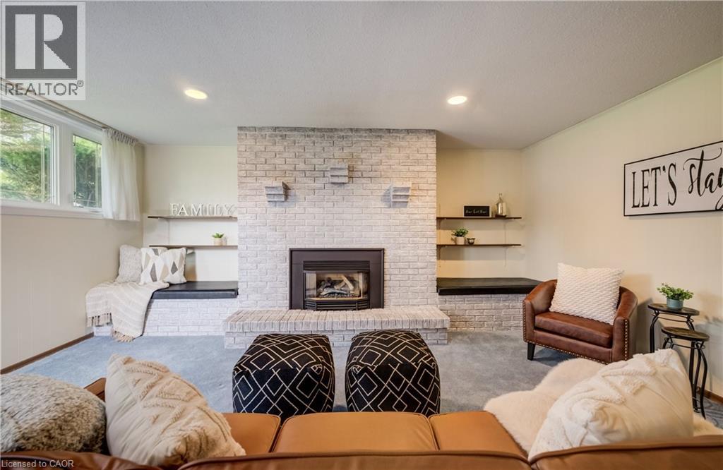 51 UNDERHILL Crescent thumbnail 23
