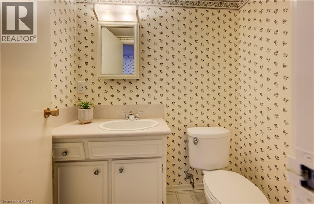51 UNDERHILL Crescent thumbnail 25