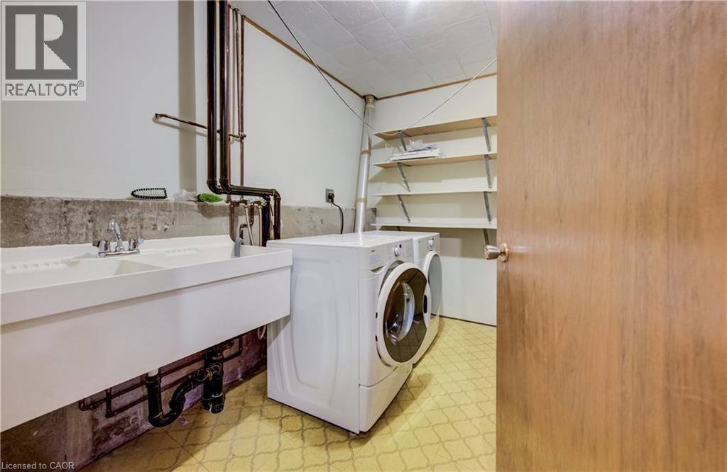 51 UNDERHILL Crescent thumbnail 29