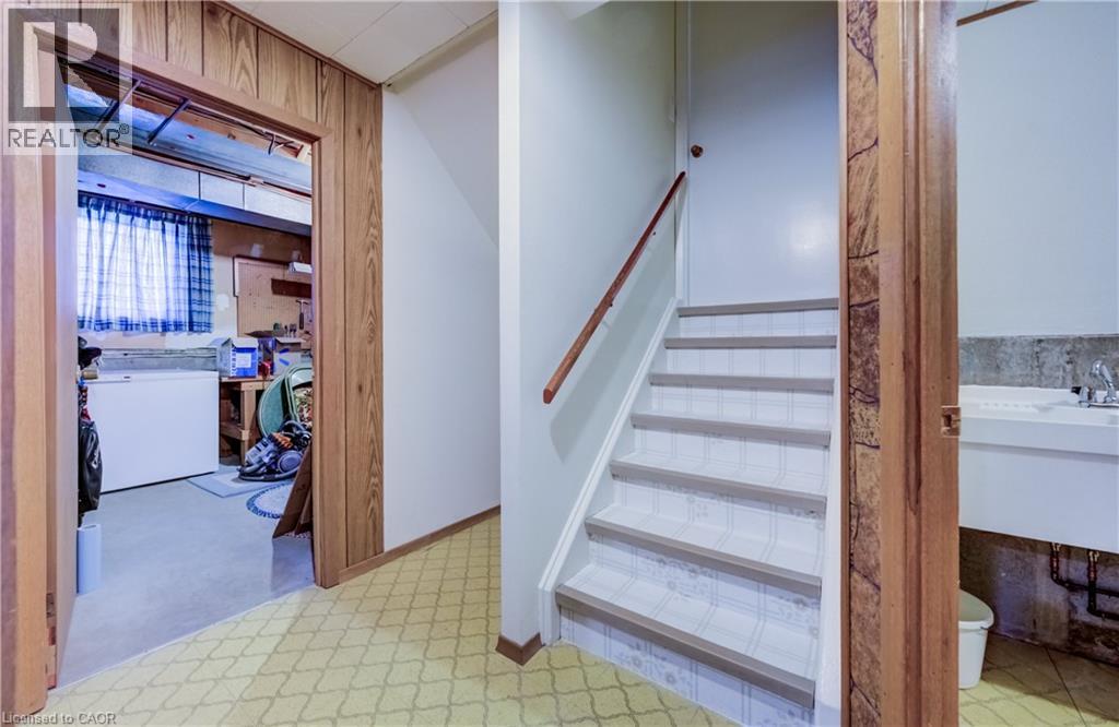 51 UNDERHILL Crescent thumbnail 30