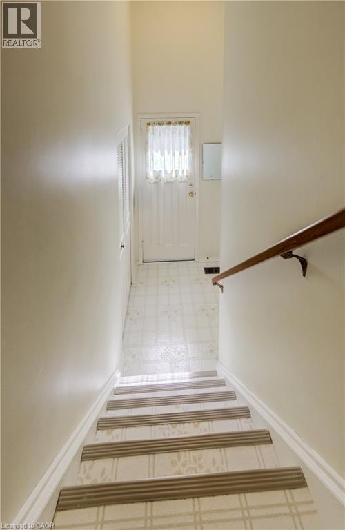 51 UNDERHILL Crescent thumbnail 31