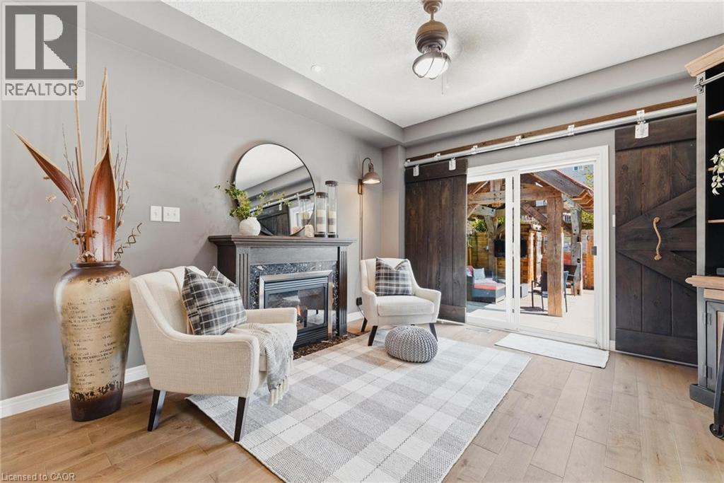631 WOODLAWN Place thumbnail 12