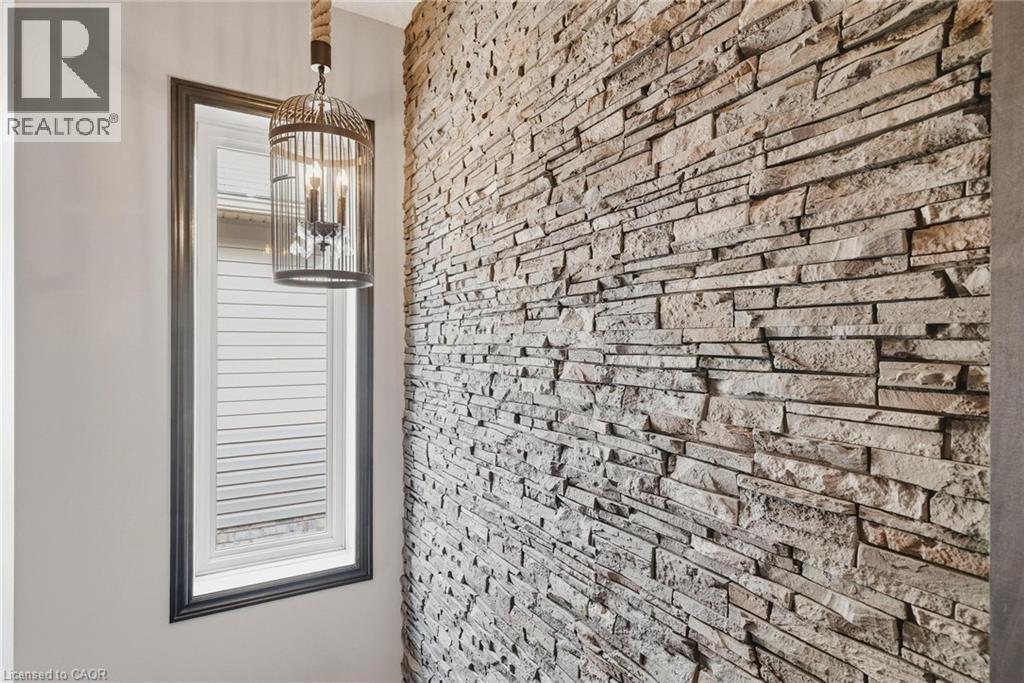 631 WOODLAWN Place thumbnail 19