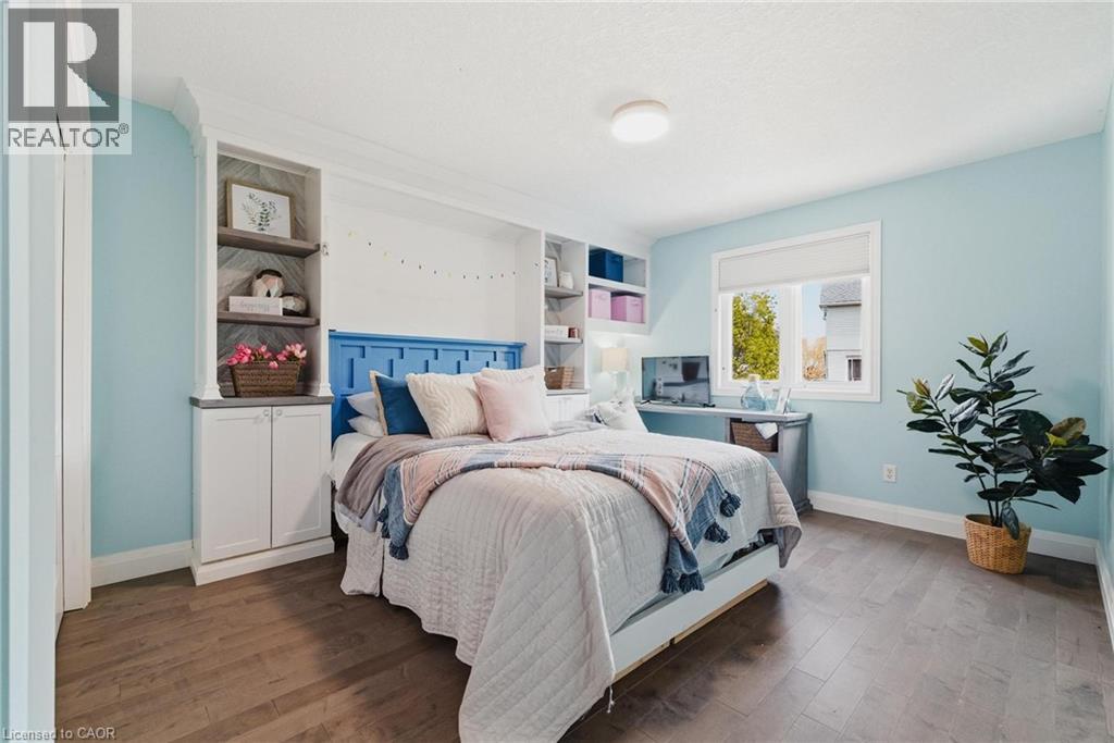 631 WOODLAWN Place thumbnail 32