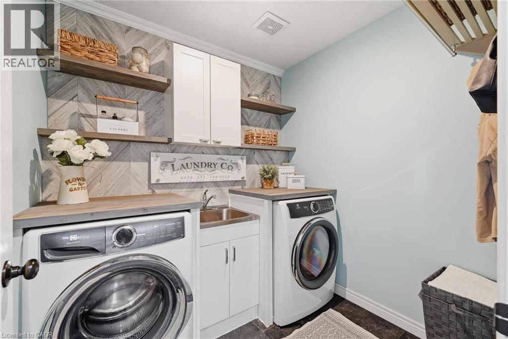 631 WOODLAWN Place thumbnail 34
