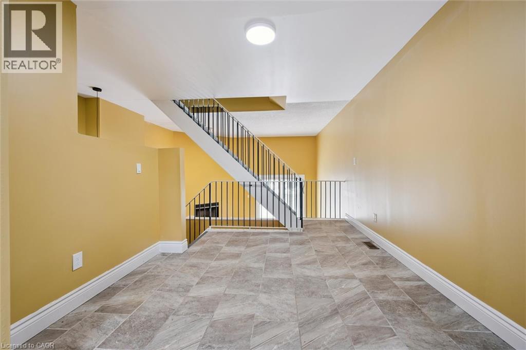 589 BEECHWOOD Drive Unit# 43 thumbnail 18