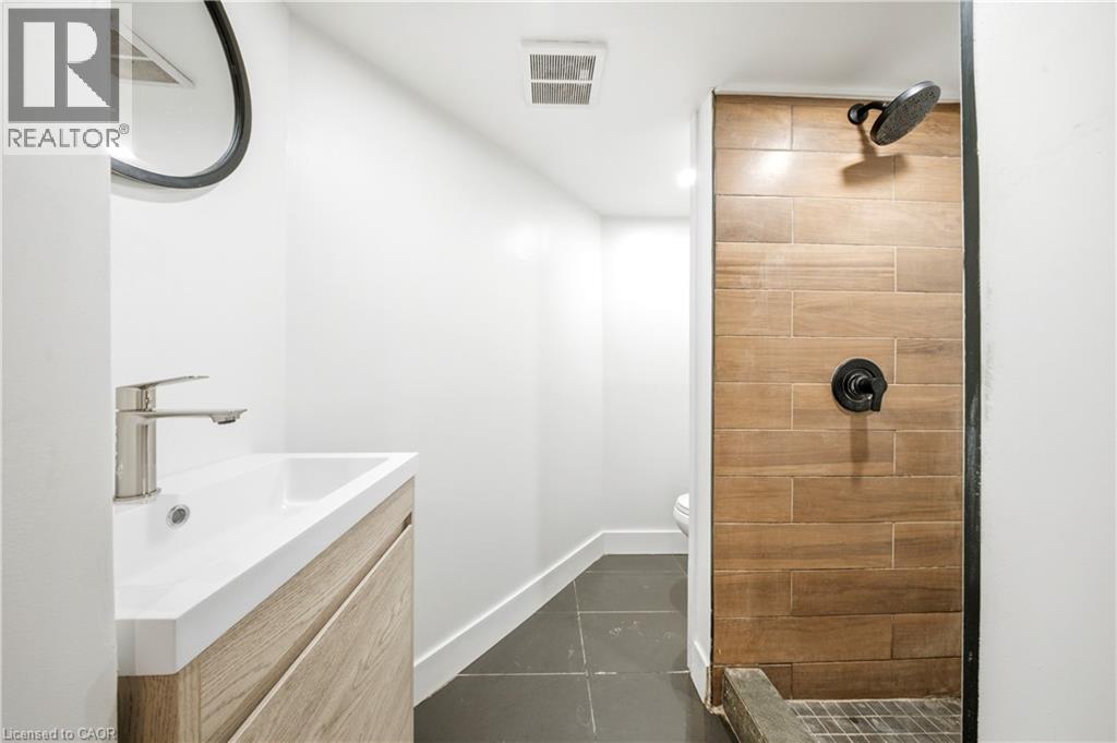 200 MADISON Avenue S thumbnail 20