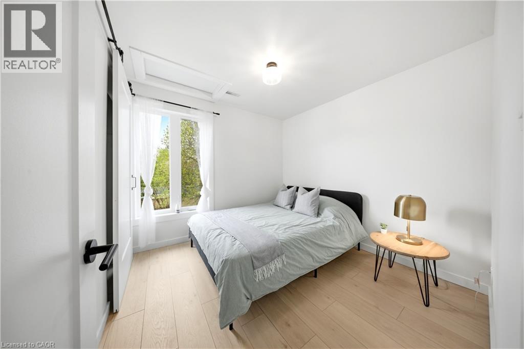 200 MADISON Avenue S thumbnail 25