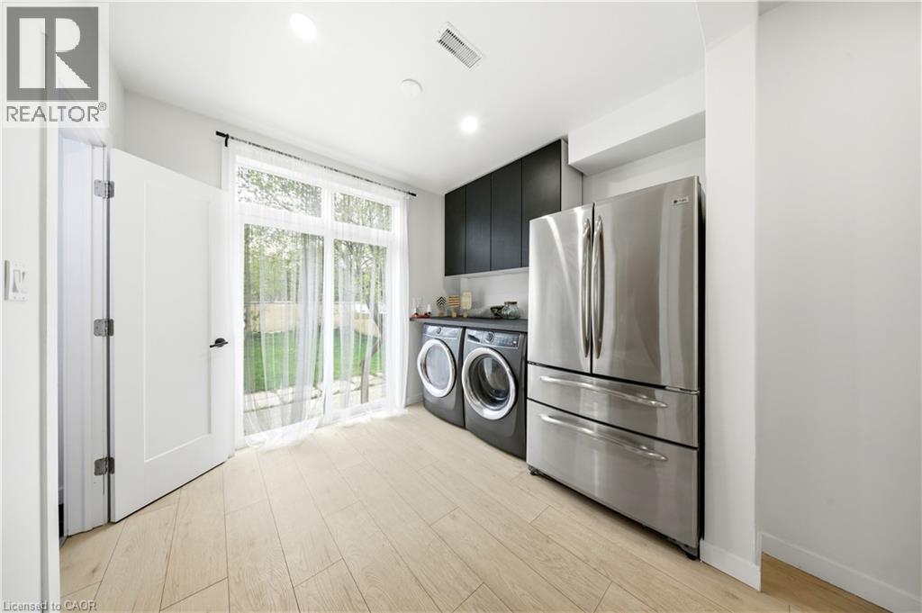 200 MADISON Avenue S thumbnail 15