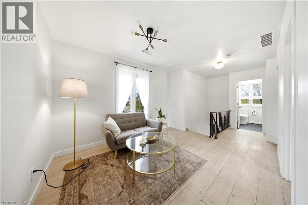 200 MADISON Avenue S thumbnail 23