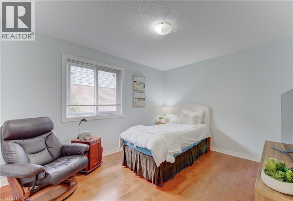 487 BRENTCLIFFE Drive thumbnail 27