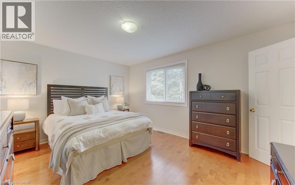 487 BRENTCLIFFE Drive thumbnail 30