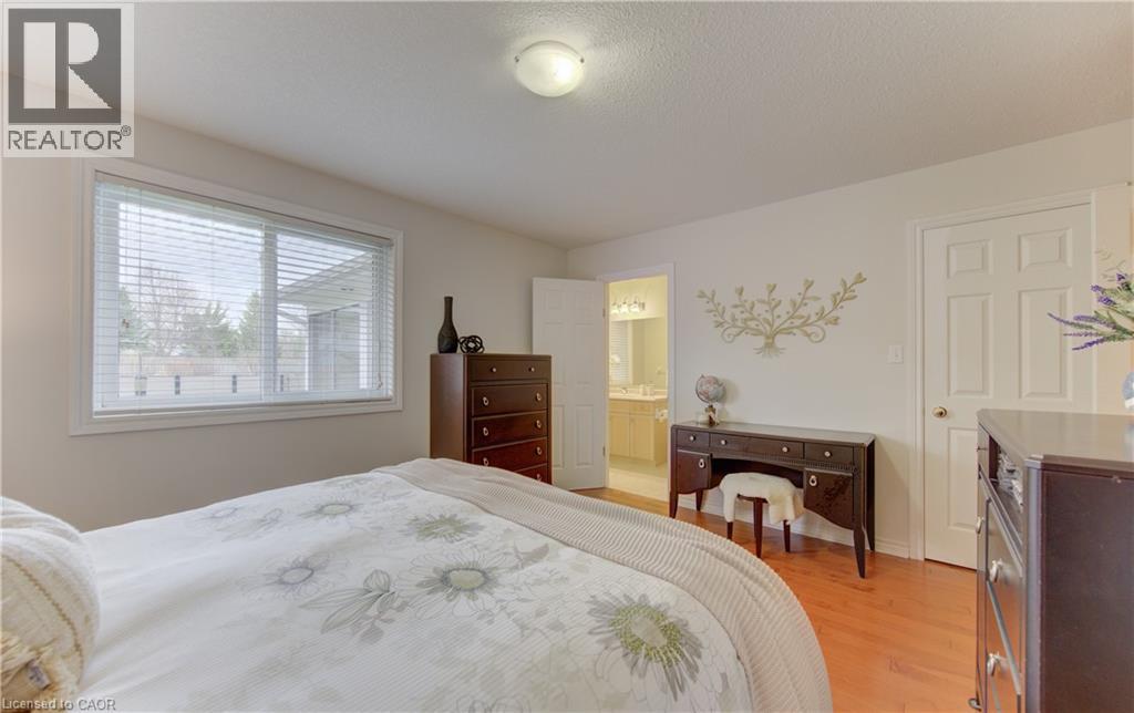 487 BRENTCLIFFE Drive thumbnail 31