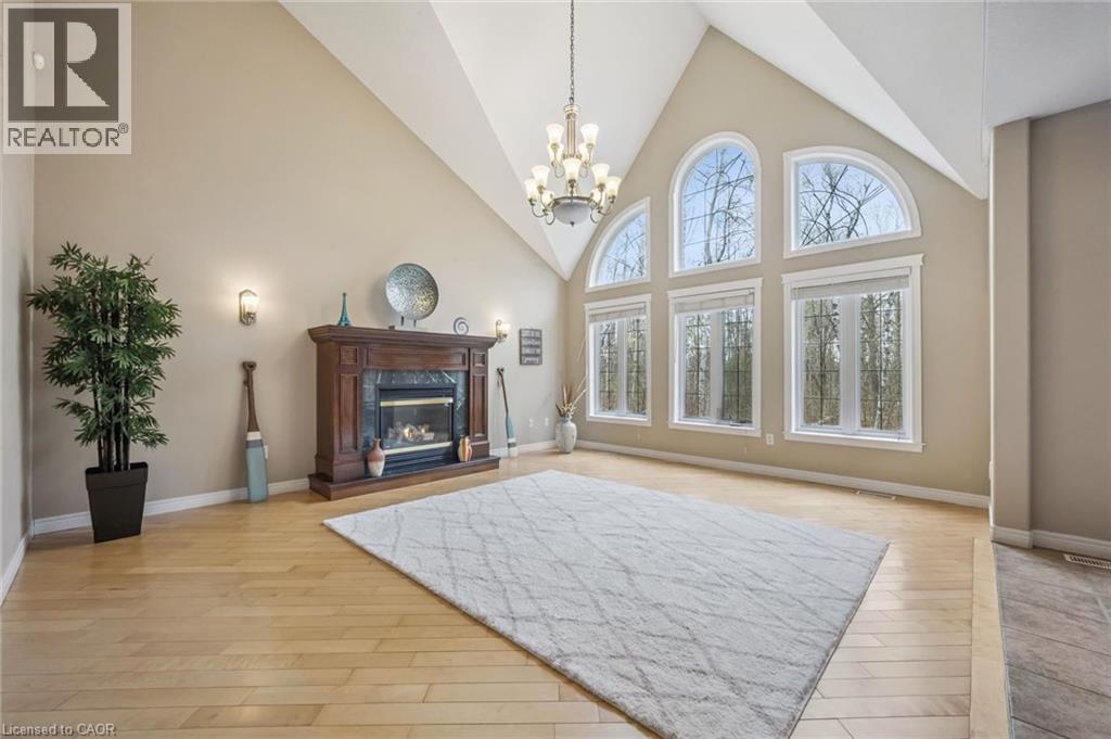 872 CREEKSIDE Drive thumbnail 2