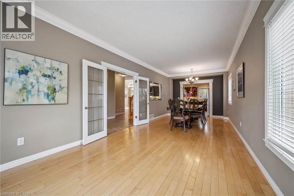 872 CREEKSIDE Drive thumbnail 9