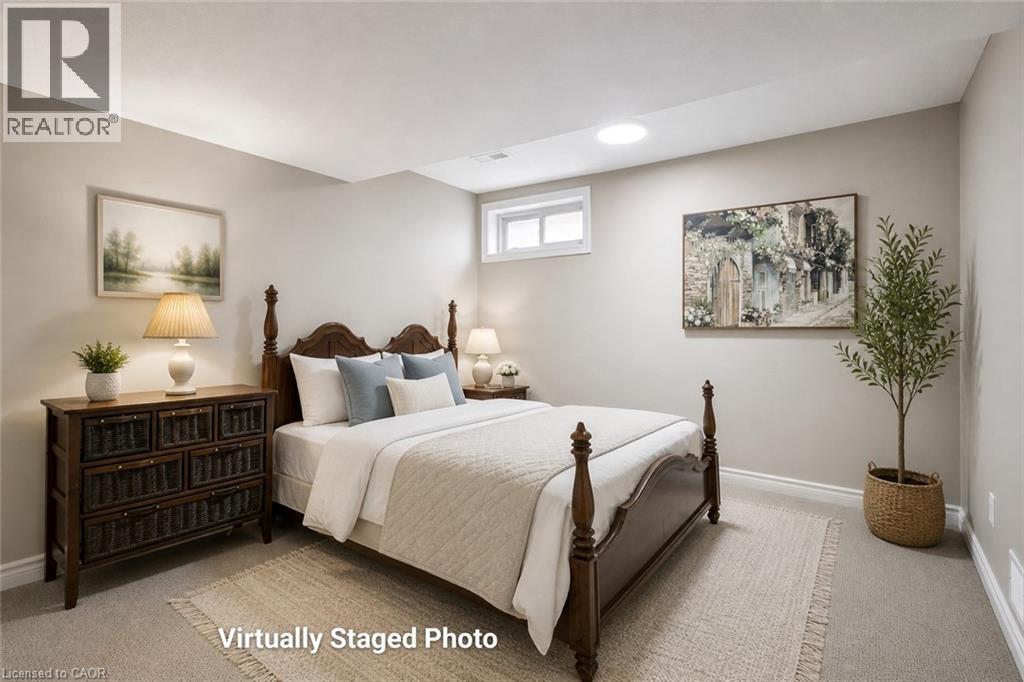 872 CREEKSIDE Drive thumbnail 40