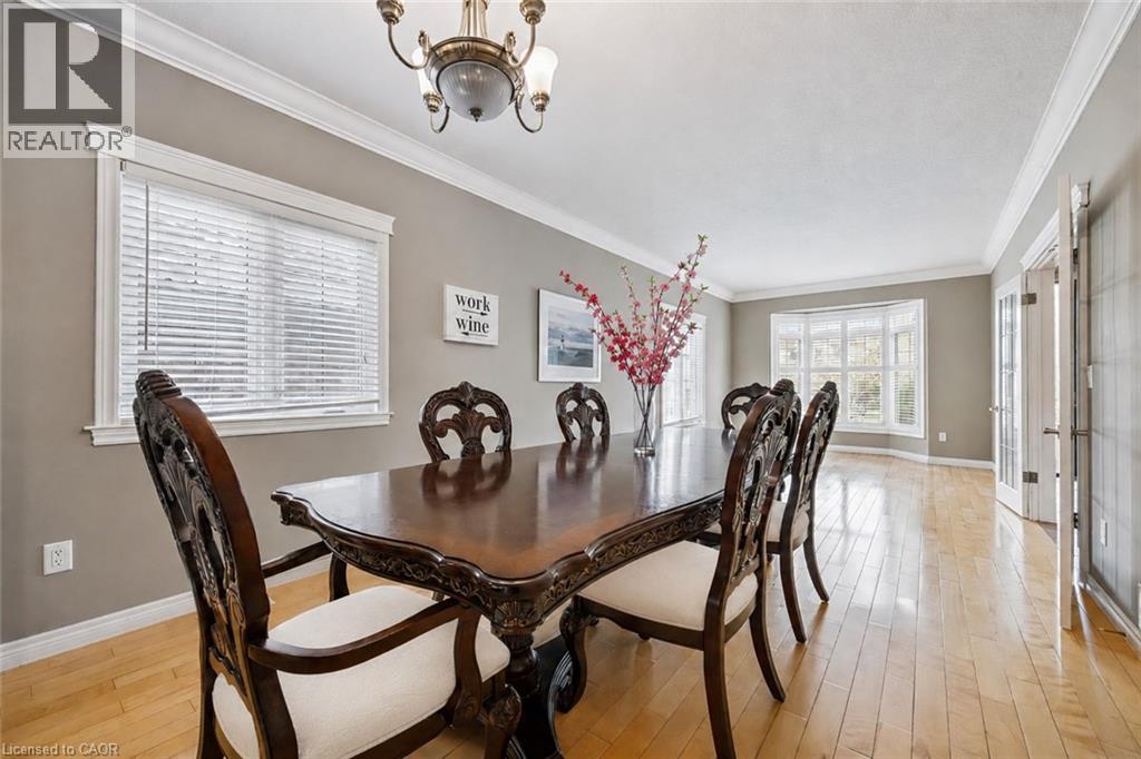 872 CREEKSIDE Drive thumbnail 11