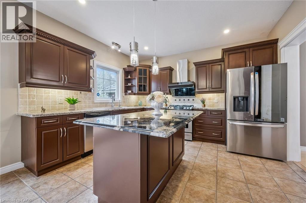 872 CREEKSIDE Drive thumbnail 16