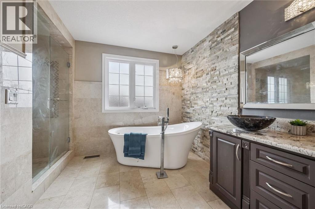 872 CREEKSIDE Drive thumbnail 28