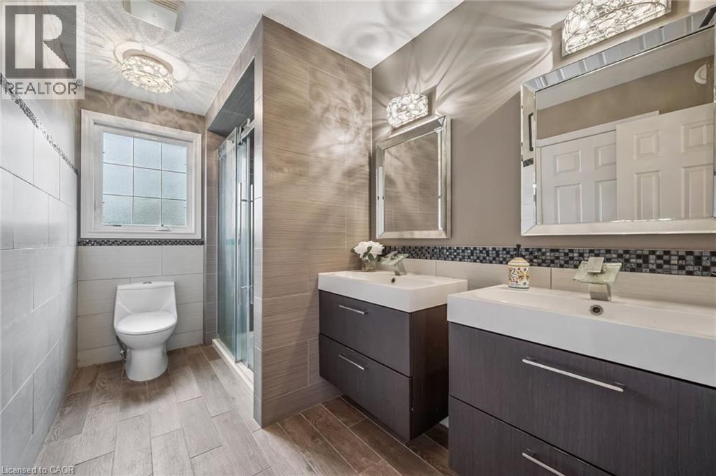 872 CREEKSIDE Drive thumbnail 31