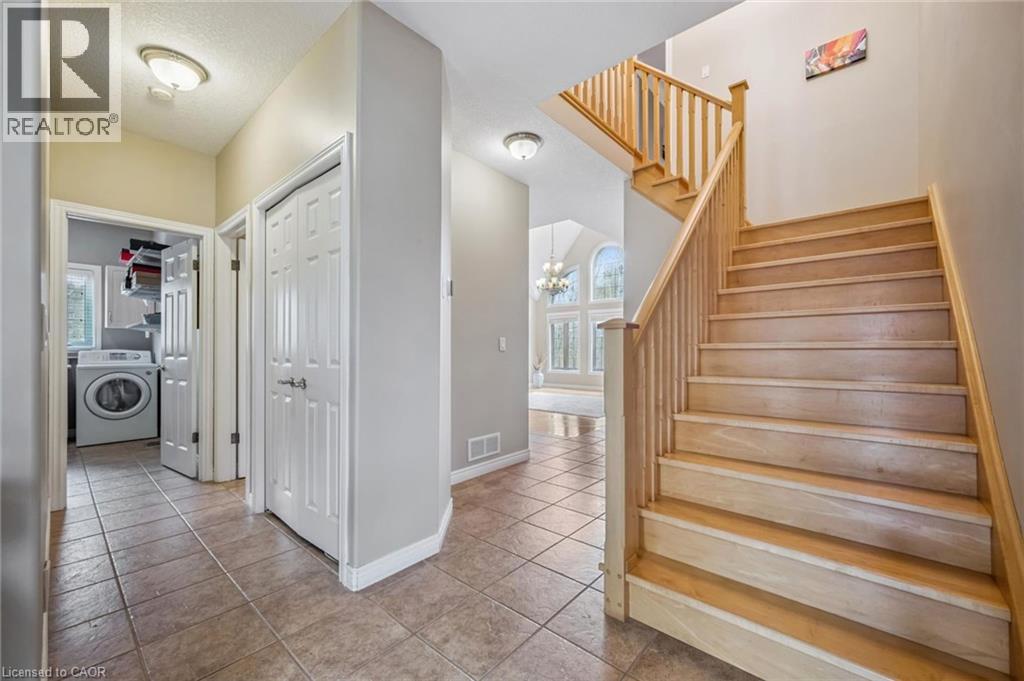 872 CREEKSIDE Drive thumbnail 24