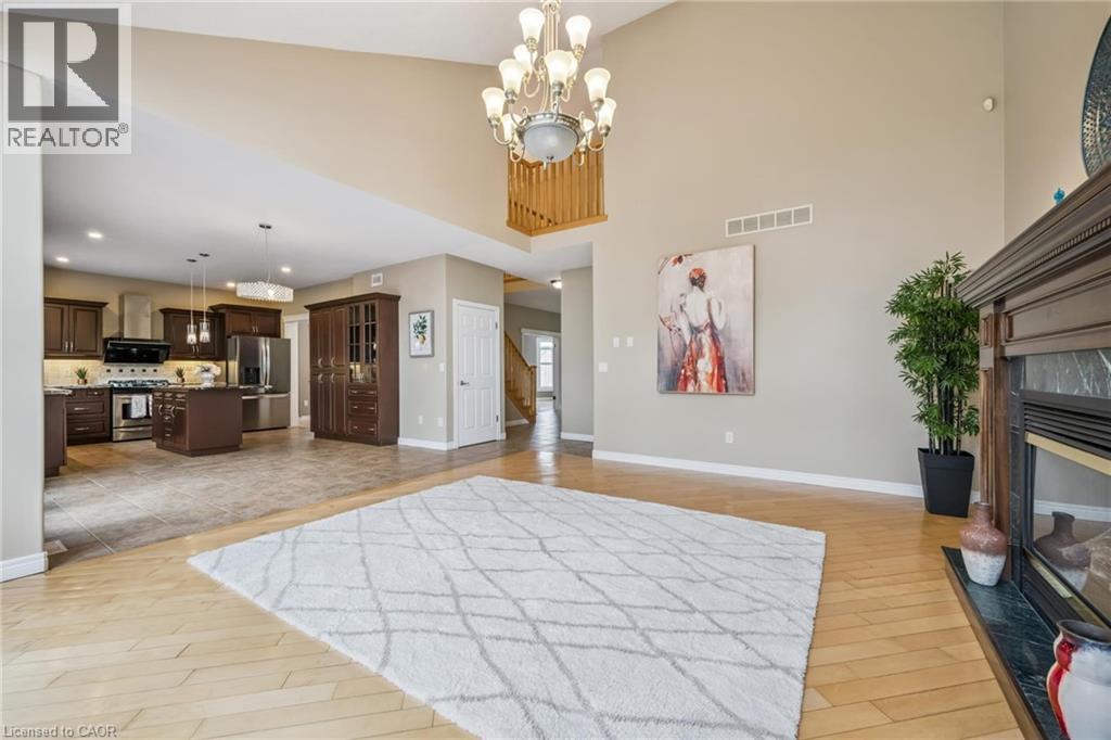 872 CREEKSIDE Drive thumbnail 14
