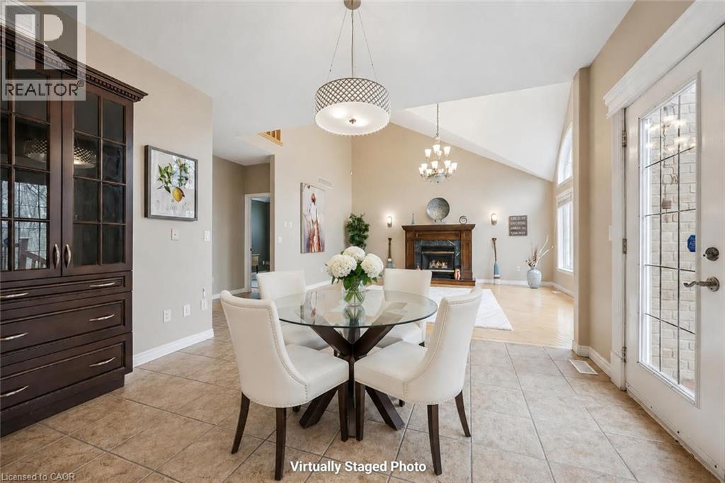 872 CREEKSIDE Drive thumbnail 21