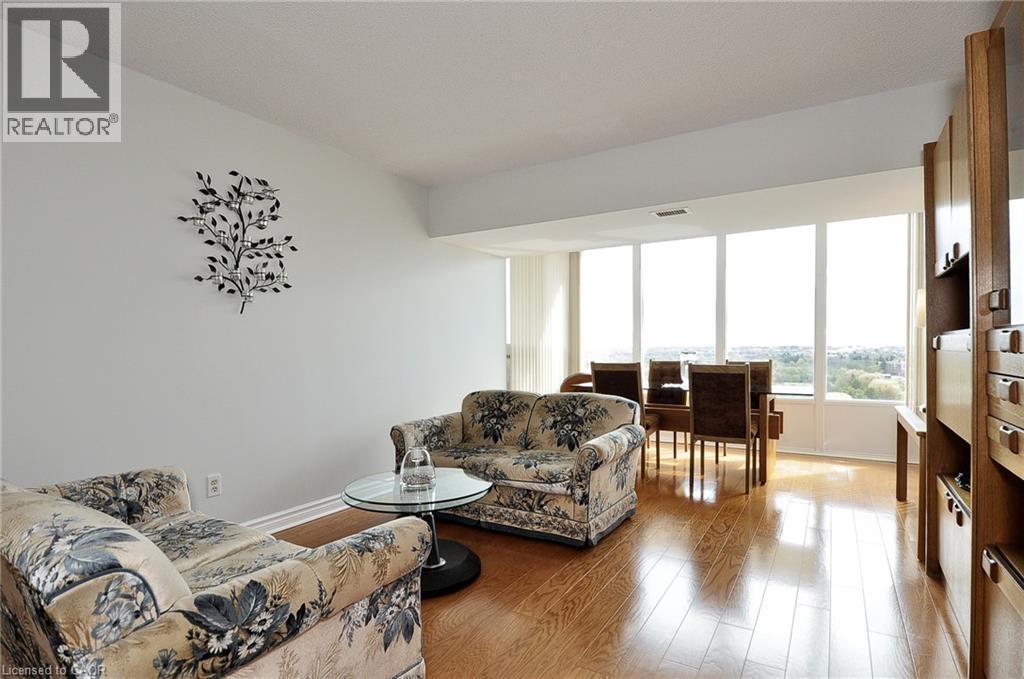 237 W KING Street W Unit# 1202 thumbnail 10