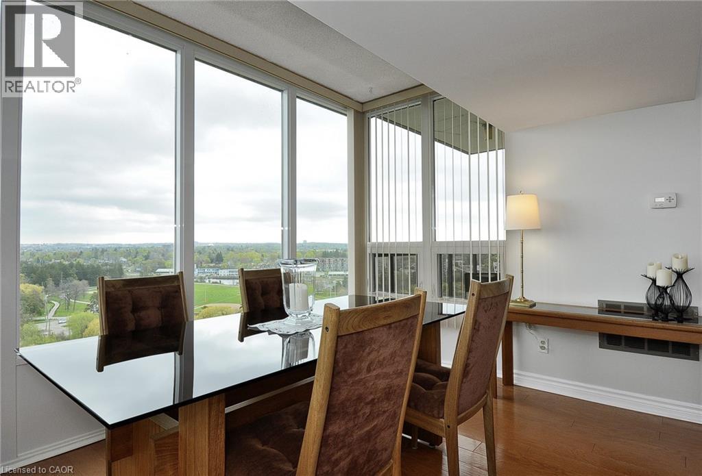 237 W KING Street W Unit# 1202 thumbnail 12