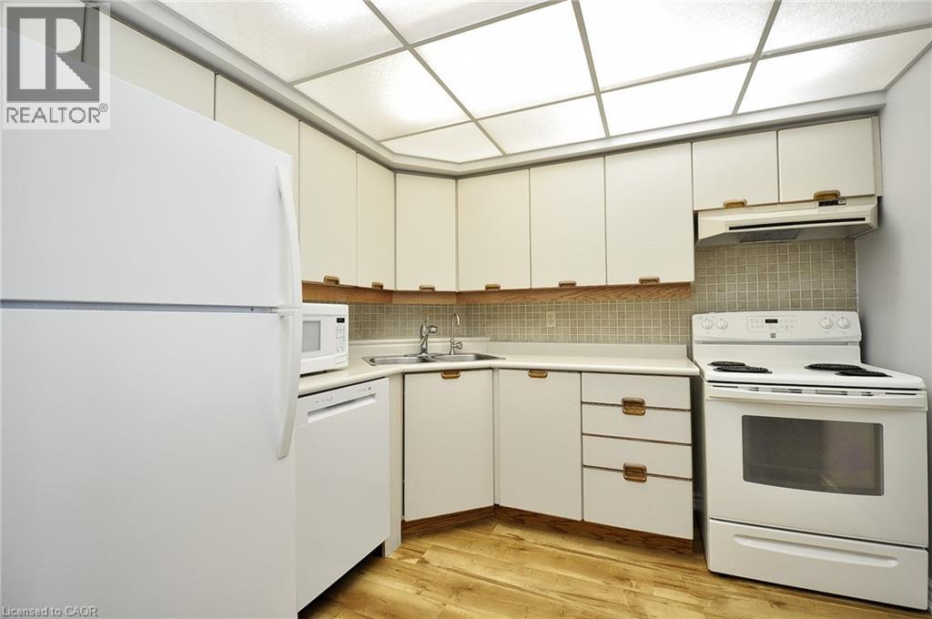 237 W KING Street W Unit# 1202 thumbnail 17
