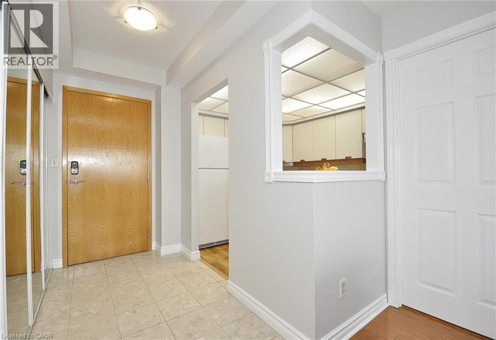 237 W KING Street W Unit# 1202 thumbnail 29