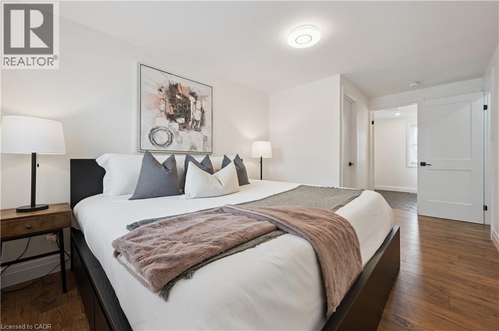 601 SANDRINGHAM Drive thumbnail 22