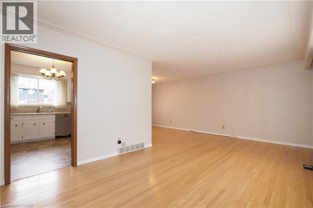 76 CLOVERDALE Crescent thumbnail 11
