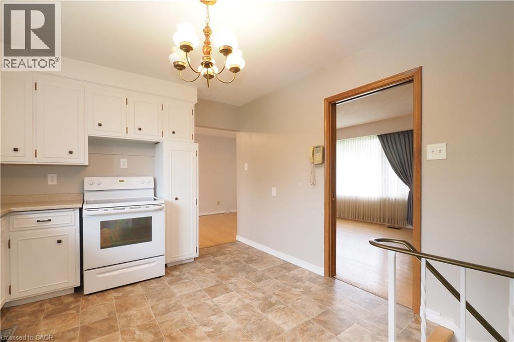 76 CLOVERDALE Crescent thumbnail 18