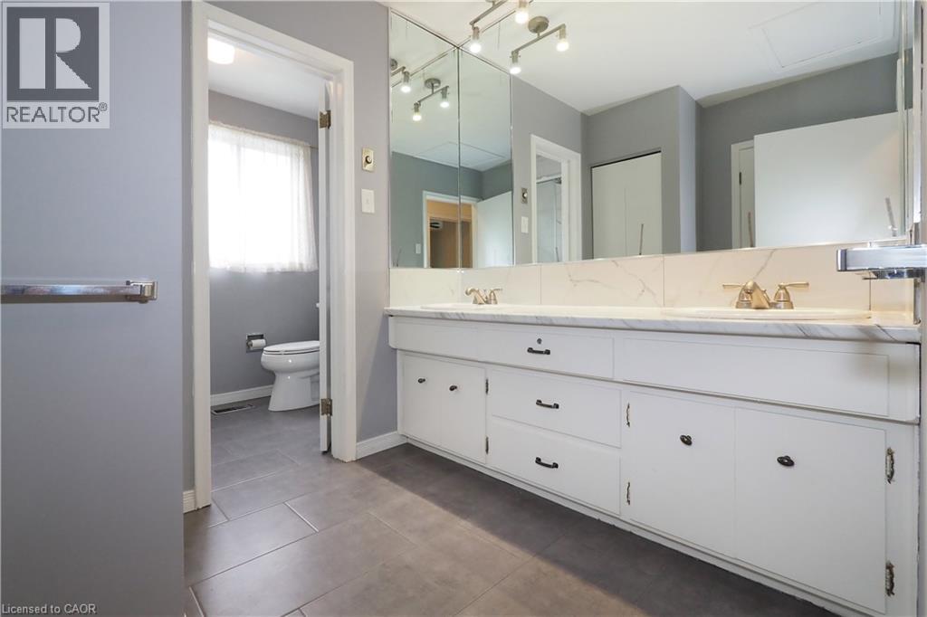 76 CLOVERDALE Crescent thumbnail 30