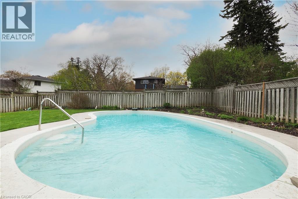76 CLOVERDALE Crescent thumbnail 42