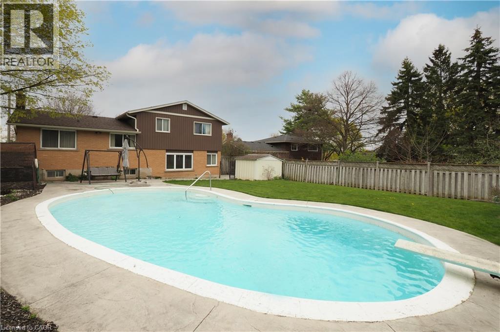 76 CLOVERDALE Crescent thumbnail 5