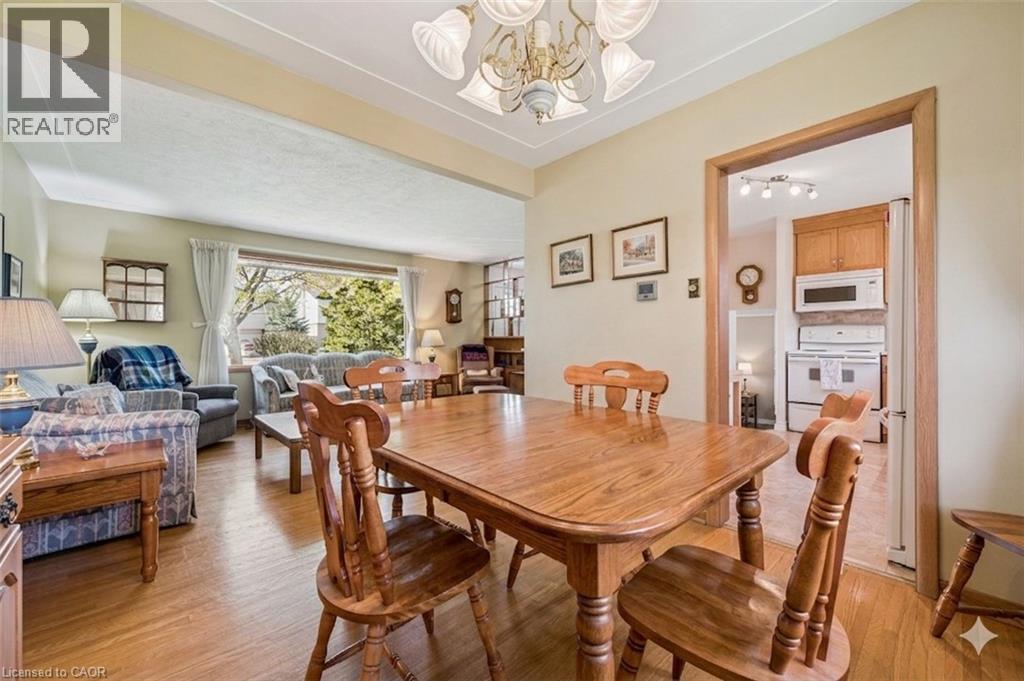 39 CHARLOTTE Crescent thumbnail 12