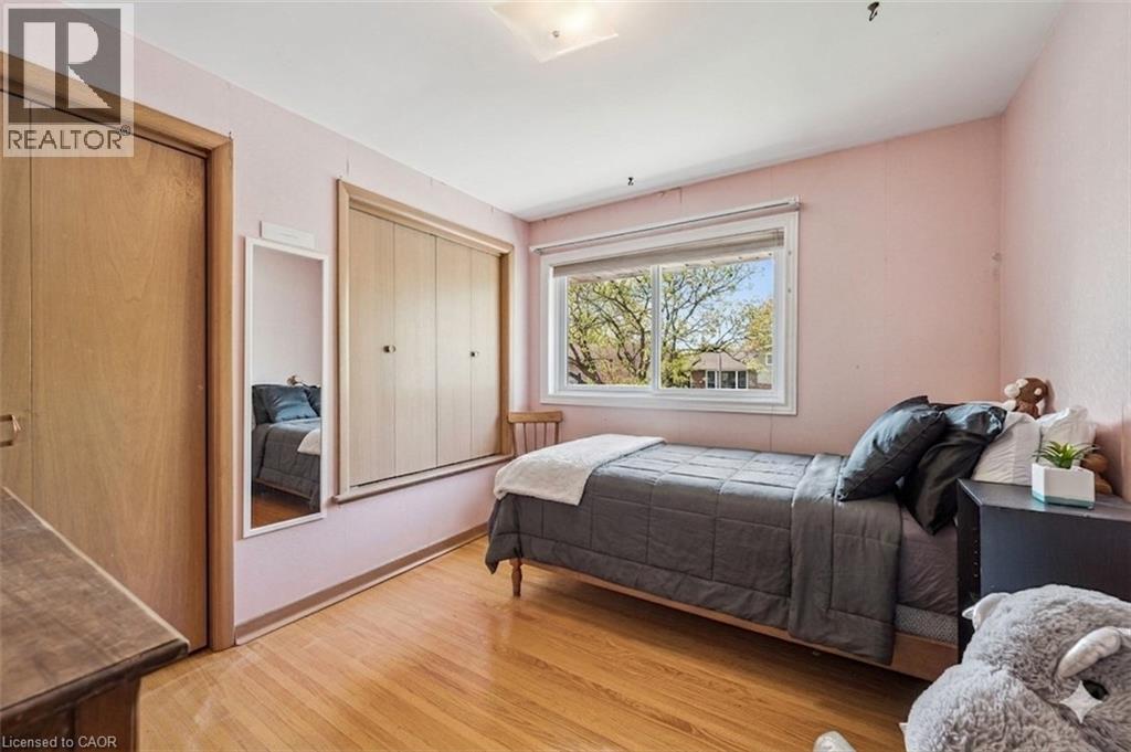 39 CHARLOTTE Crescent thumbnail 20